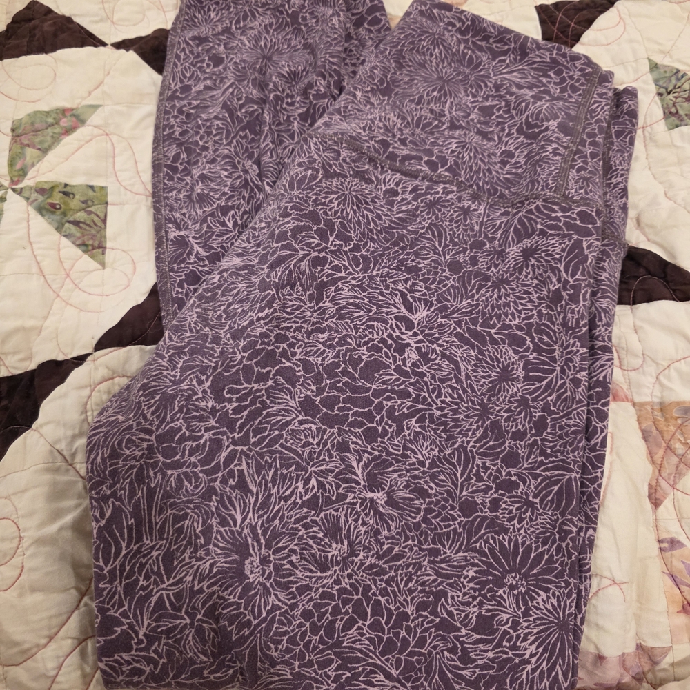 Lululemon Align High-Rise Leggings – Purple Floral | Size 8